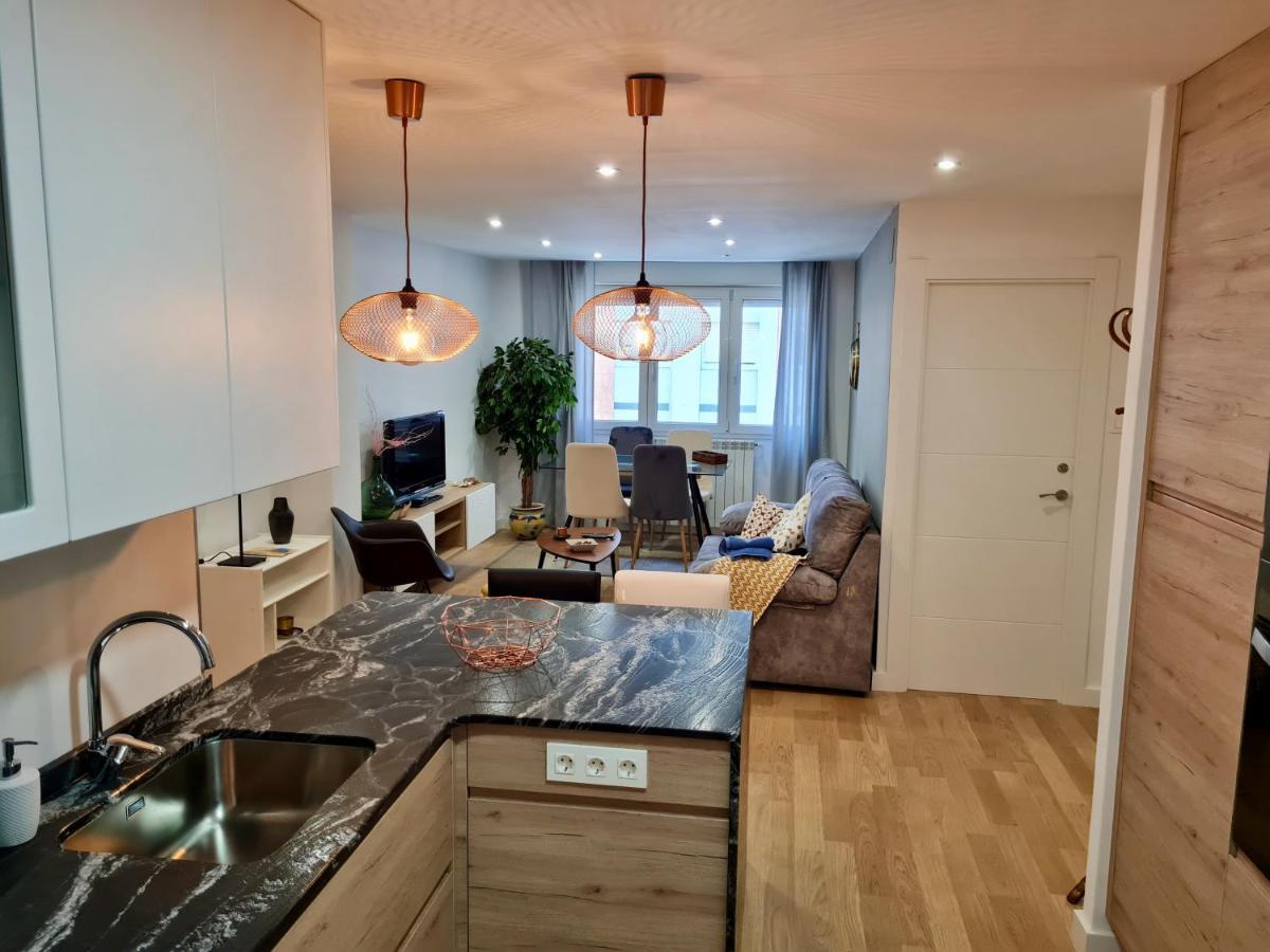 Apartamento Precioso piso para 6 personas en la playa de San Lorenzo Gijón Exterior foto