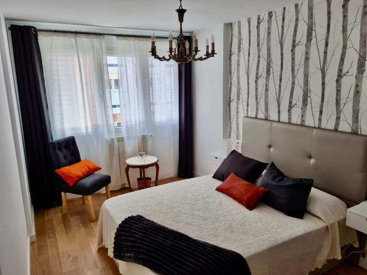 Apartamento Precioso piso para 6 personas en la playa de San Lorenzo Gijón Exterior foto